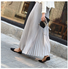 Load image into Gallery viewer, Women Fashion Pleated Long Skirt